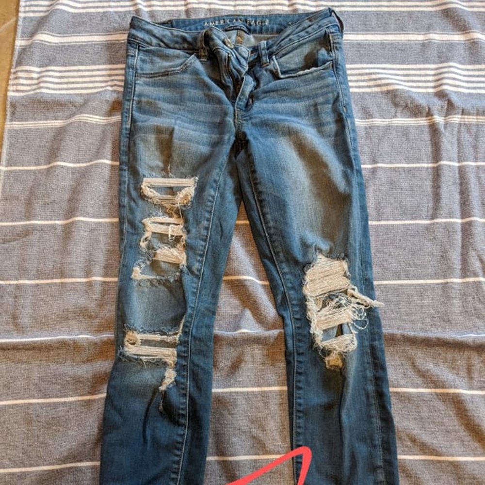 American Eagle distressed skinny jeans